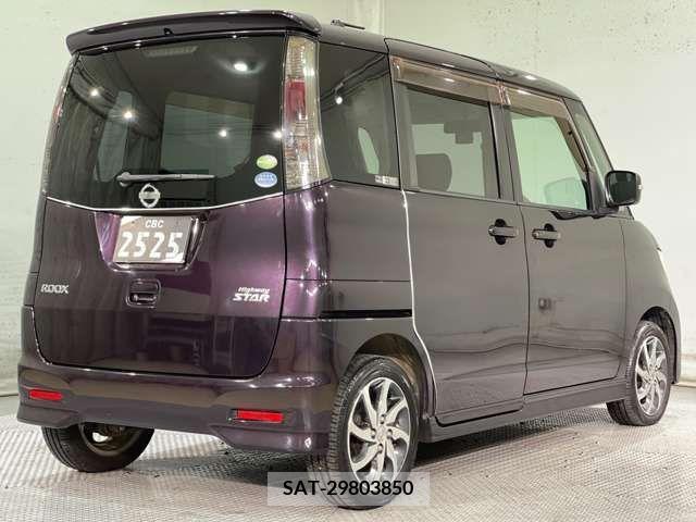 Nissan ROOX 2011-02 206463-8