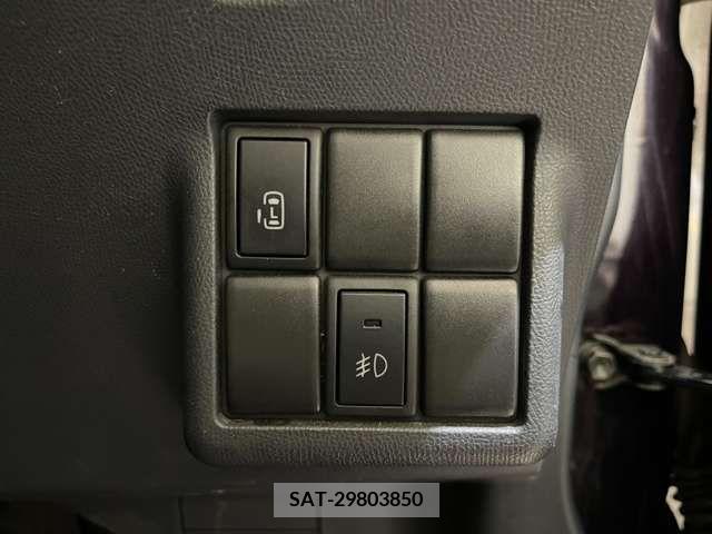 Nissan ROOX 2011-02 206463-17