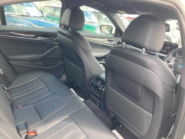 Bmw 5 SERIES 2023-01 18188-16