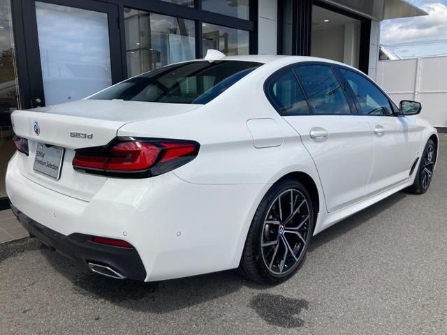 Bmw 5 SERIES 2023-01 18188-2