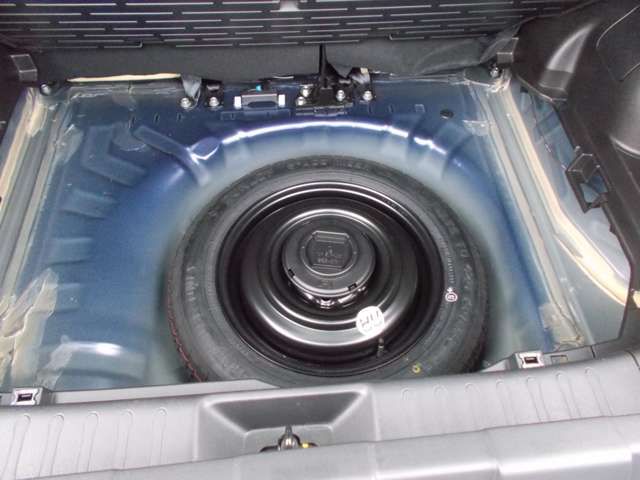 Nissan JUKE 2019-01 8001-18