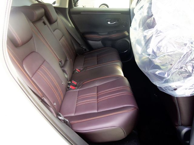 Honda ZR-V 2023-09 9476-17