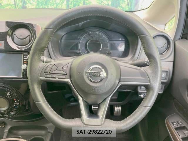 Nissan NOTE 2017-07 305405-11