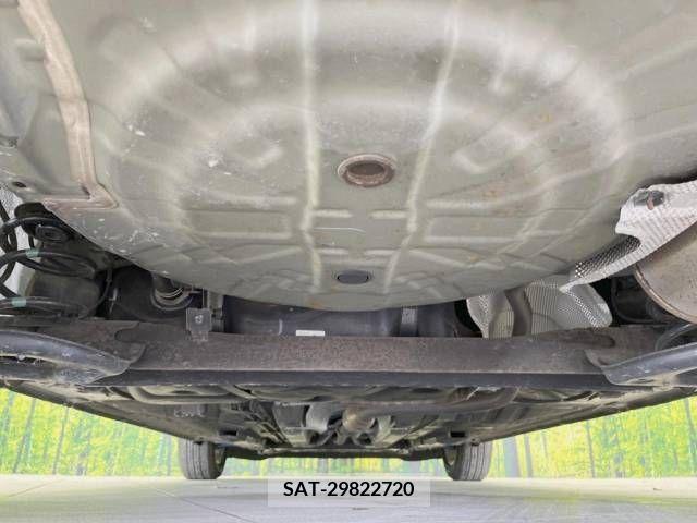 Nissan NOTE 2017-07 305405-19