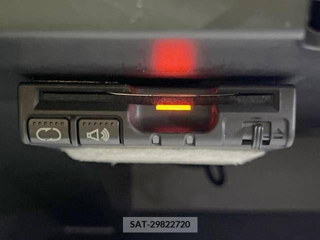 Nissan NOTE 2017-07 305405-6