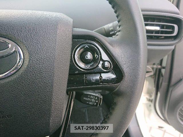 Toyota PRIUS 2020-04 322483-21