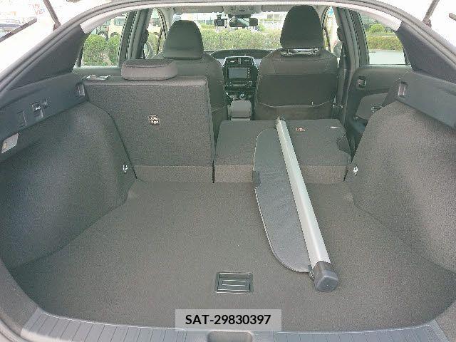 Toyota PRIUS 2020-04 322483-20