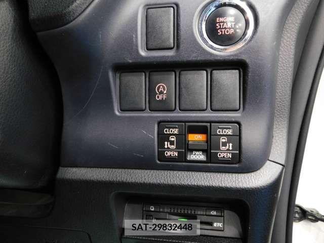 Toyota NOAH 2014-12 212053-5