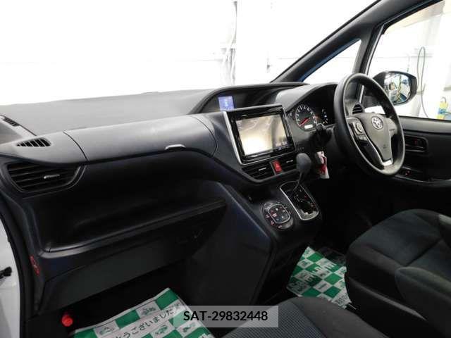 Toyota NOAH 2014-12 212053-12