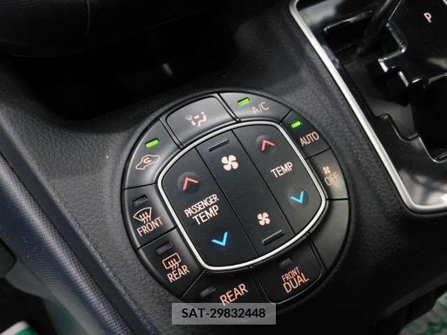 Toyota NOAH 2014-12 212053-8