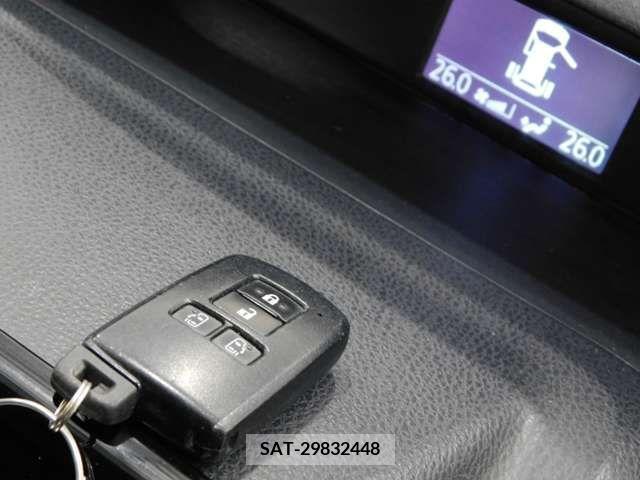 Toyota NOAH 2014-12 212053-9