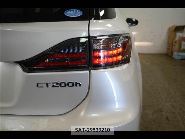 Lexus CT 2015-06 275613-9