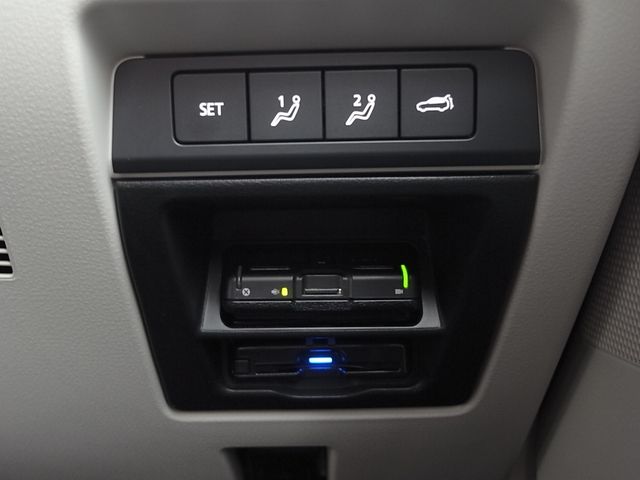 Mazda CX-60 2022-09 5865-16