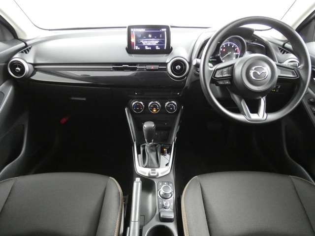 Mazda MAZDA2 2019-11 185826-4