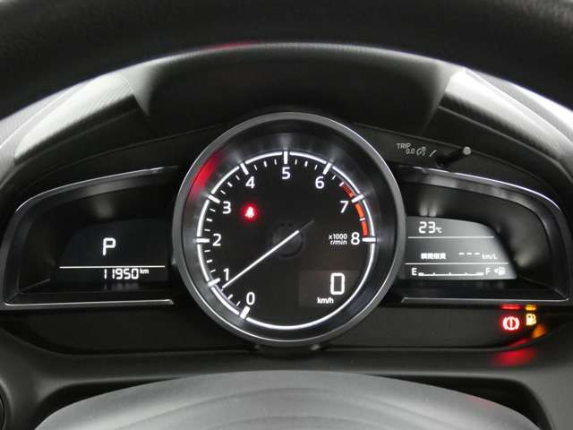 Mazda MAZDA2 2019-11 185826-11