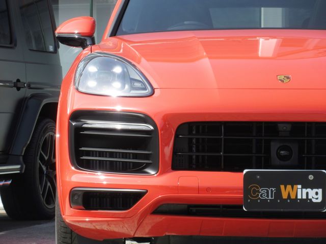 Porsche CAYENNE 2021-03 3768-5