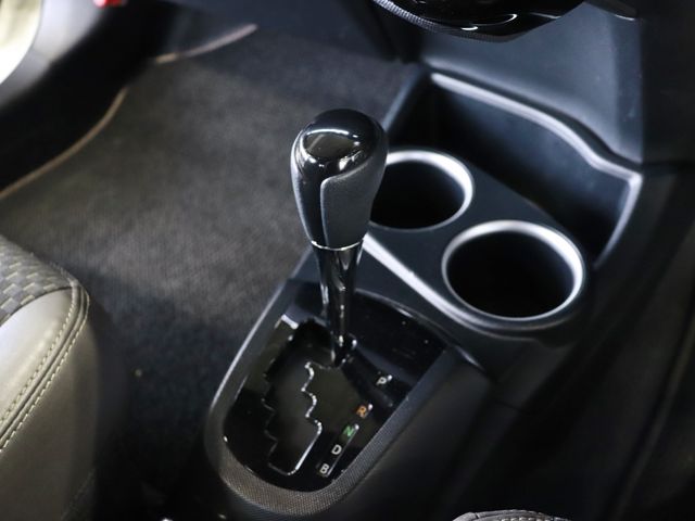 Toyota AQUA 2018-10 20439-10
