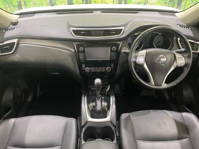 Nissan X-TRAIL 2016-09 17144-1
