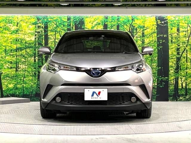 Toyota C-HR 2017-04 14952-14