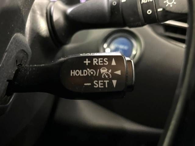 Toyota C-HR 2017-04 14952-5