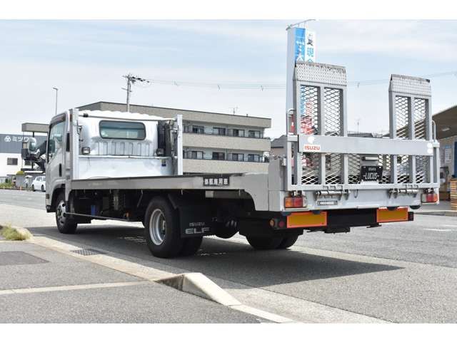 Isuzu ELF TRUCK 2010-12 18322-4