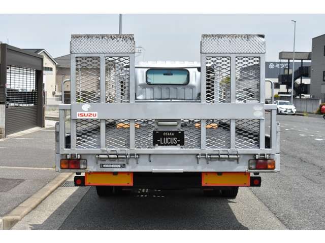 Isuzu ELF TRUCK 2010-12 18322-3