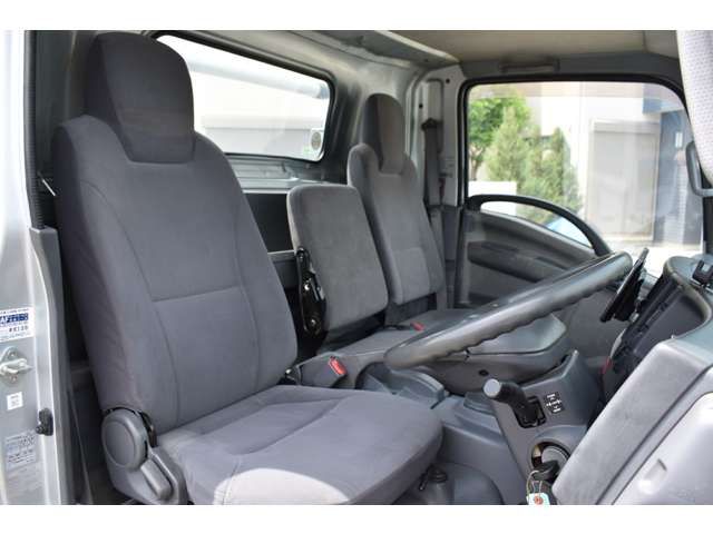 Isuzu ELF TRUCK 2010-12 18322-6
