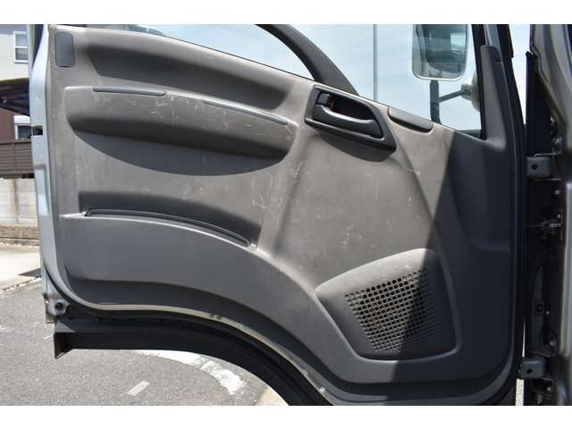 Isuzu ELF TRUCK 2010-12 18322-11