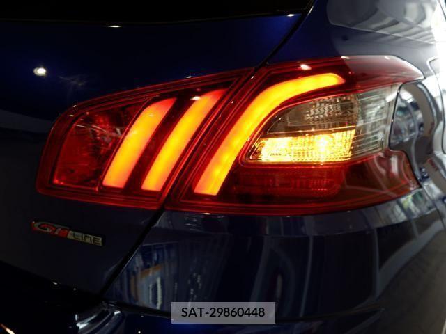 Peugeot 308 2019-06 366094-15