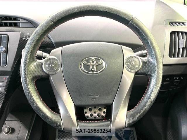 Toyota PRIUS 2014-02 217571-11