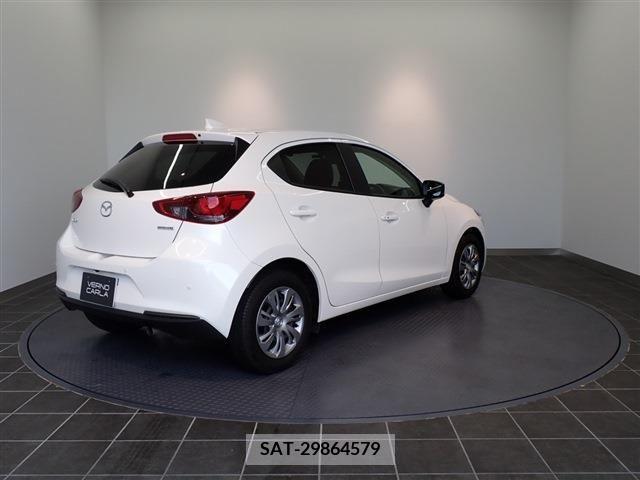 Mazda MAZDA2 2022-02 335922-3