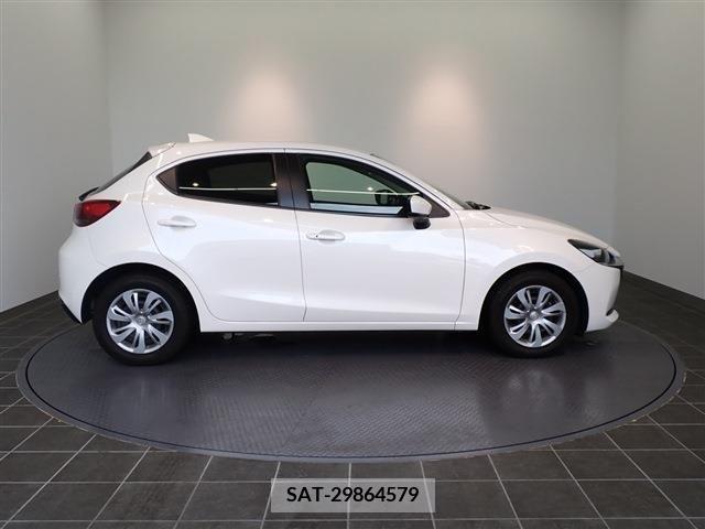 Mazda MAZDA2 2022-02 335922-29