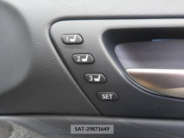 Lexus IS 2021-06 275348-6