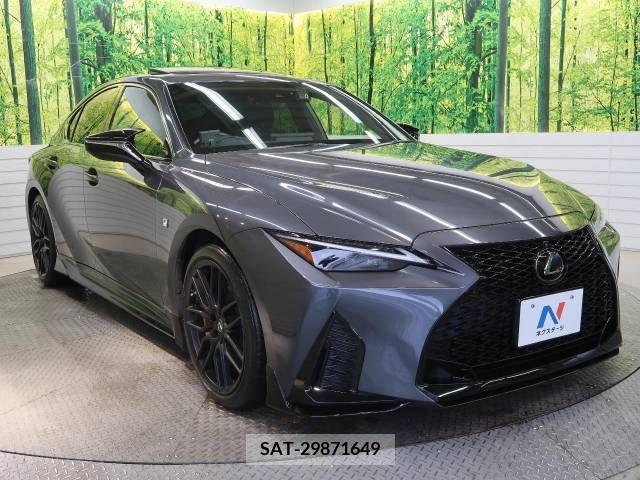 Lexus IS 2021-06 275348-4