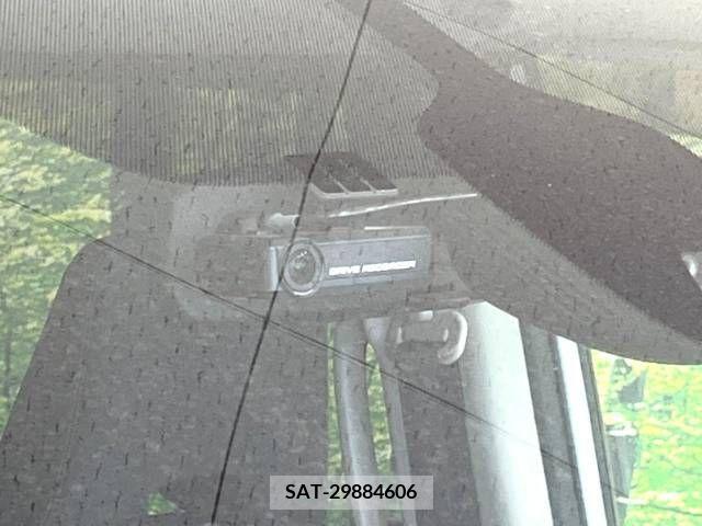 Nissan SERENA 2018-04 231876-7
