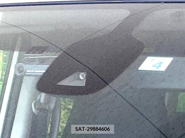 Nissan SERENA 2018-04 231876-6