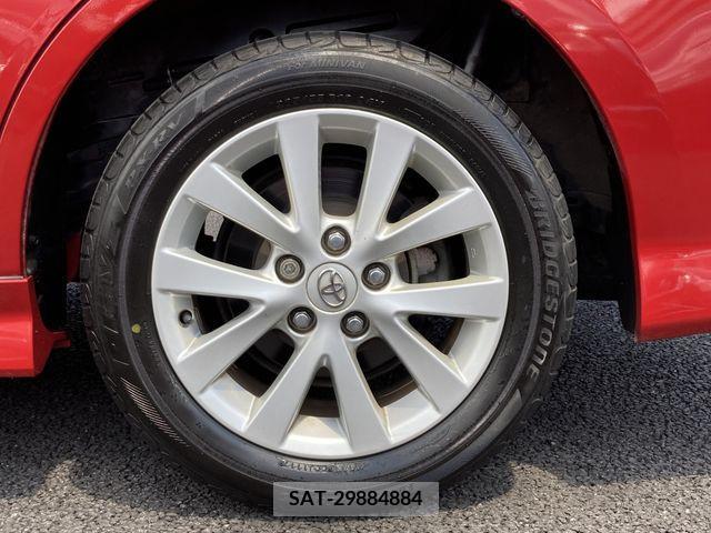 Toyota ISIS 2012-02 327736-10