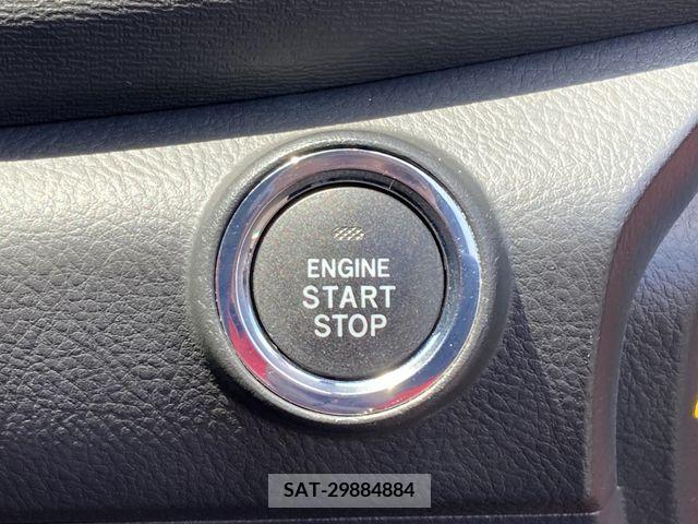 Toyota ISIS 2012-02 327736-18