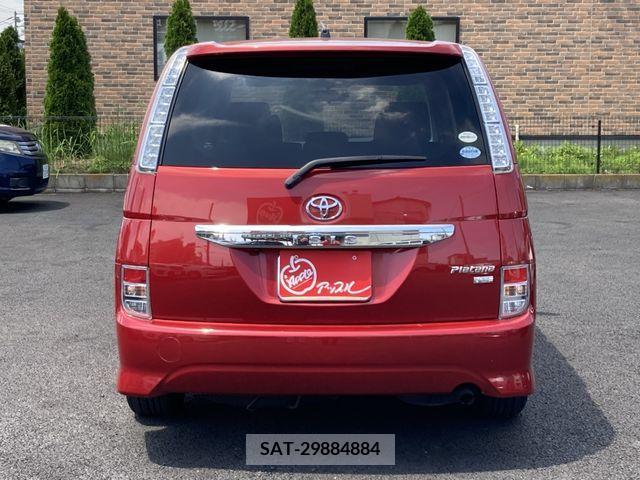 Toyota ISIS 2012-02 327736-8