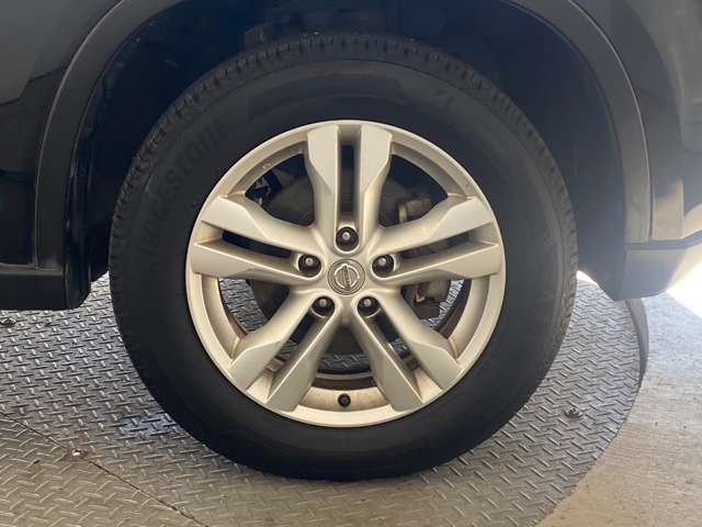 Nissan X-TRAIL 2011-06 190611-16