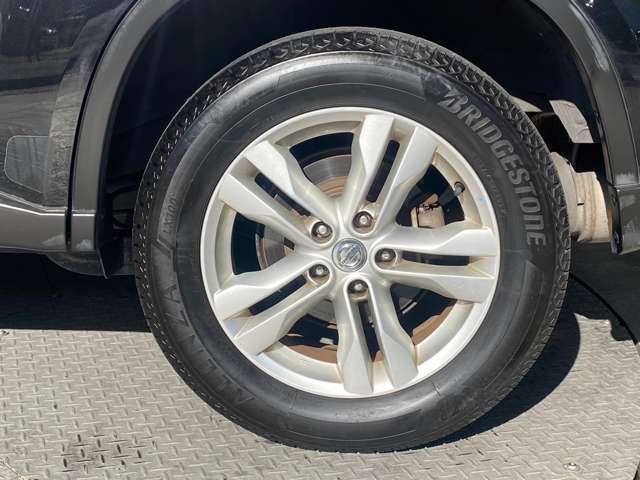 Nissan X-TRAIL 2011-06 190611-14
