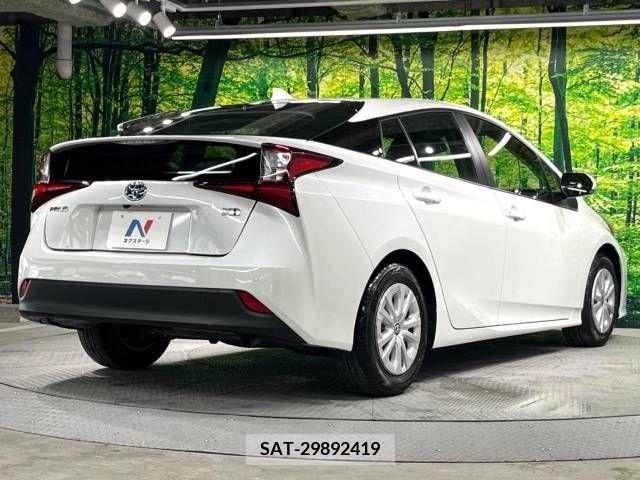 Toyota PRIUS 2022-07 322519-17