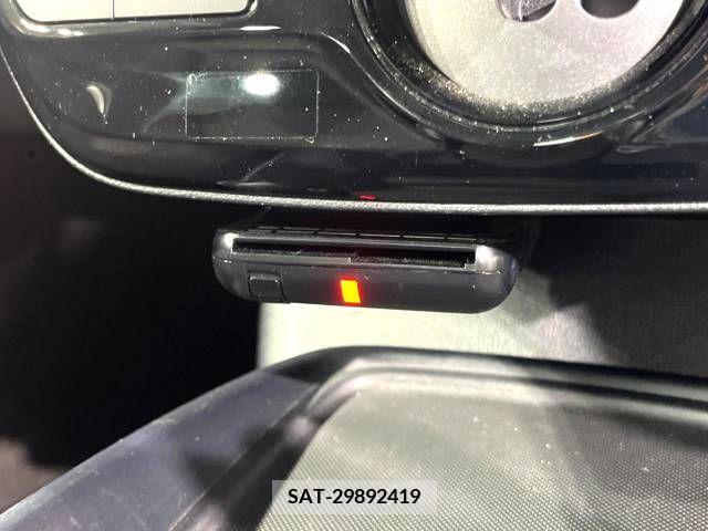 Toyota PRIUS 2022-07 322519-6