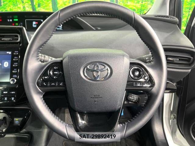 Toyota PRIUS 2022-07 322519-11