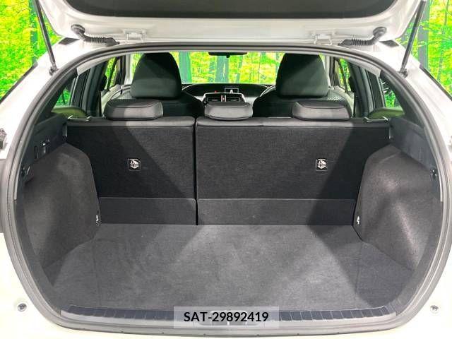 Toyota PRIUS 2022-07 322519-10