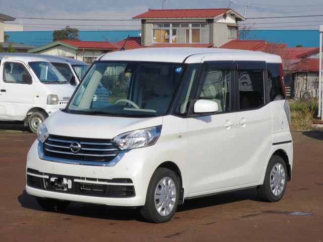 Nissan DAYZ ROOX 2019-01 180440-0