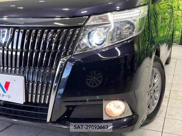 Toyota ESQUIRE 2015-06 268537-12