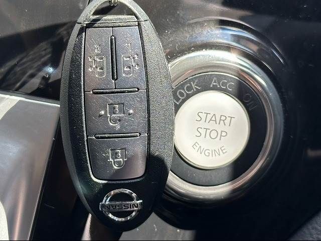 Nissan ELGRAND 2015-02 11800-9