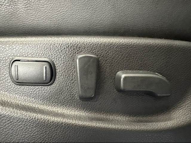 Nissan ELGRAND 2015-02 11800-11