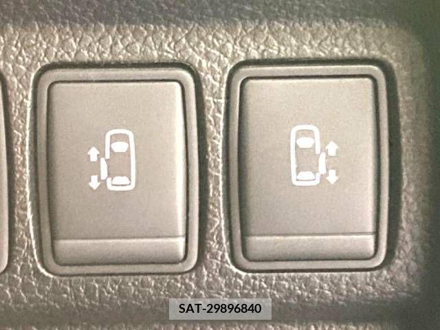 Nissan ELGRAND 2019-02 380100-5